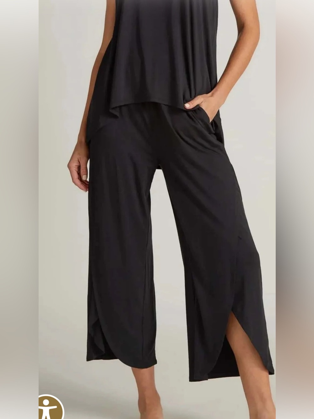 Faceplant Dreams Women's Black Capris - Small
